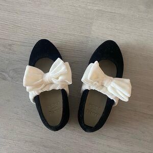 Janie and Jack Black and White Kids Sandals